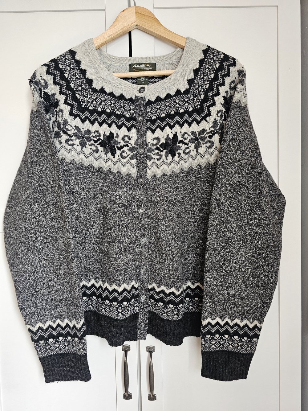 Vintage Eddie Bauer Beaded Fair Isle Cardigan Sweater Grey Knit Tall XL Nordic